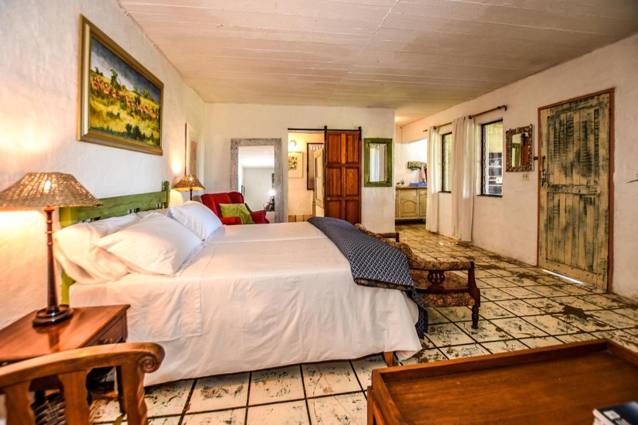 Eloff Guest House And Gallery Уайт Ривър Екстериор снимка